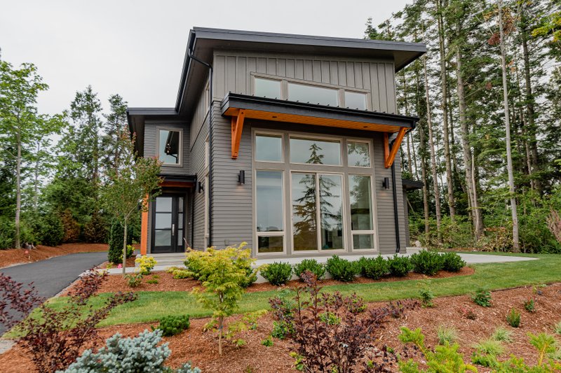 Dream House Plan - Exterior - Front Elevation 7 for Contemporary House Plan #1070-14 - 3 bed, 2.5 bath