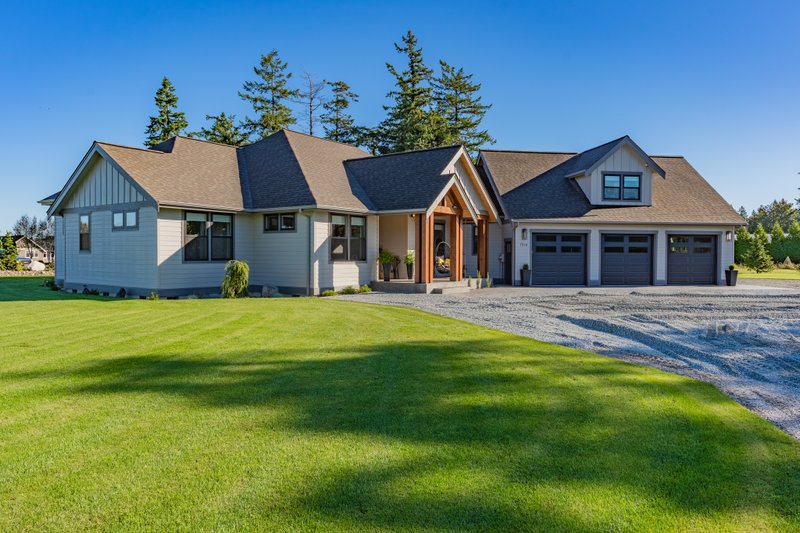 Architectural House Design - Photo 1 for Farmhouse House Plan #1070-22 - 3 bed, 2.5 bath