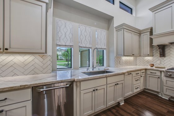 Interior - Kitchen 2 for Contemporary House Plan #935-5 - 4 bed, 4 bath