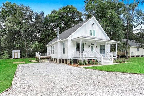 Exterior - Front Elevation 4 for Farmhouse House Plan #312-715 - 3 bed, 2 bath