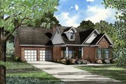 Traditional Style House Plan - 3 Beds 2 Baths 1452 Sq/Ft Plan #17-1003 