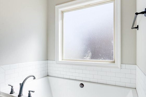 Interior - Master Bathroom 2 for European House Plan #430-110 - 3 bed, 2 bath