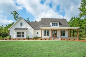 Farmhouse Exterior - Front Elevation Plan #430-307