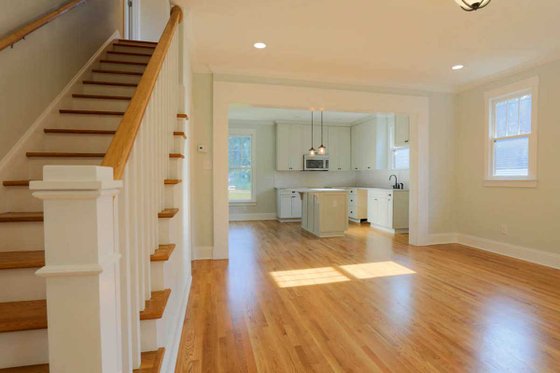 Interior - Family Room 1 for Craftsman House Plan #461-6 - 3 bed, 2.5 bath