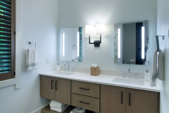 Interior - Master Bathroom for Craftsman House Plan #928-390 - 4 bed, 3.5 bath