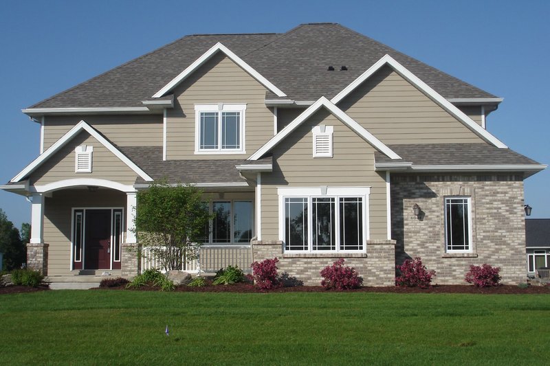 Architectural House Design - Exterior - Front Elevation 3 for Traditional House Plan #20-2095 - 4 bed, 2.5 bath