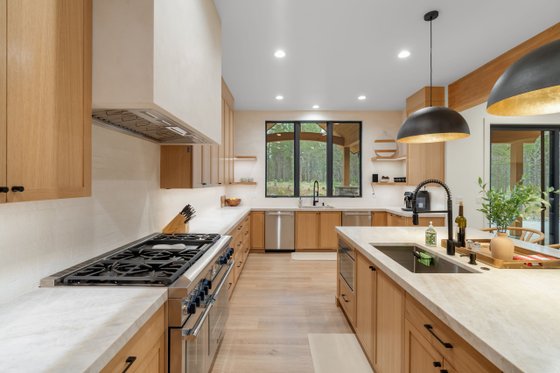 Interior - Kitchen 2 for Craftsman House Plan #892-46 - 5 bed, 5.5 bath