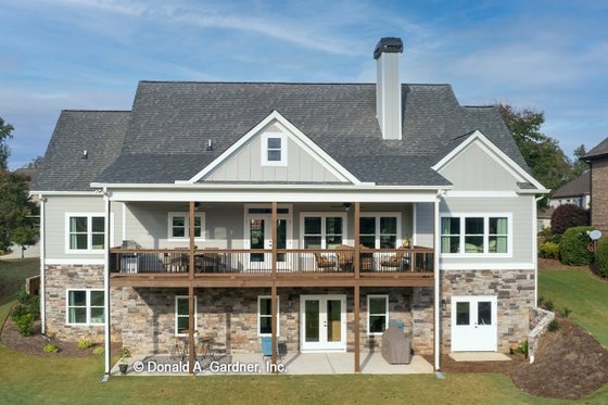 Exterior - Rear Elevation for Craftsman House Plan #929-1110 - 4 bed, 3.5 bath