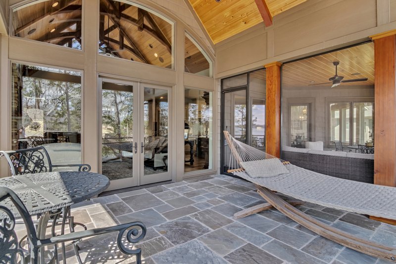 House Plan Design - Exterior - Covered Porch for Craftsman House Plan #54-438 - 4 bed, 3.5 bath