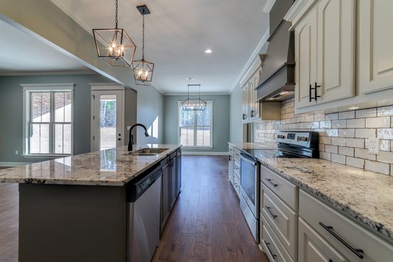 Interior - Kitchen 2 for Craftsman House Plan #430-172 - 3 bed, 2 bath