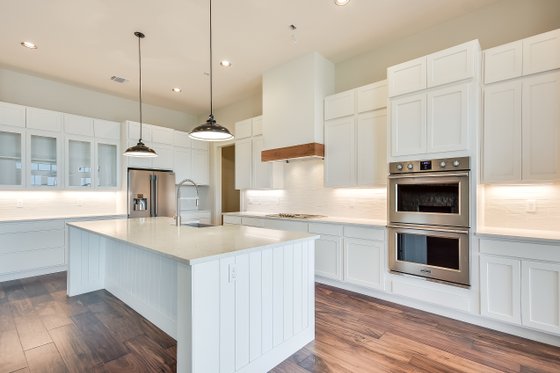 Interior - Kitchen 2 for Craftsman House Plan #430-179 - 5 bed, 3.5 bath