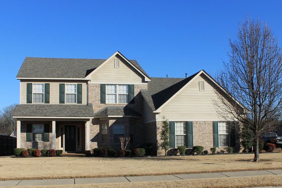 2700 square foot traditional home