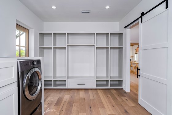 Interior - Laundry for Farmhouse House Plan #461-76 - 4 bed, 4 bath