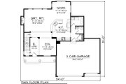 Traditional Style House Plan - 4 Beds 2.5 Baths 2250 Sq/Ft Plan #70-1053 