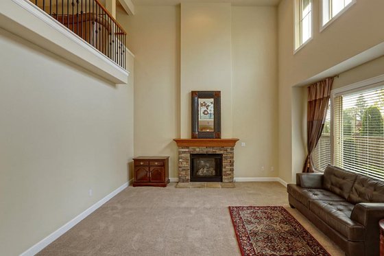 Photo 6 for Traditional House Plan #132-136 - 3 bed, 2.5 bath