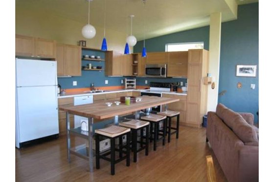 Interior - Kitchen for Contemporary House Plan #519-1 - 4 bed, 2.5 bath