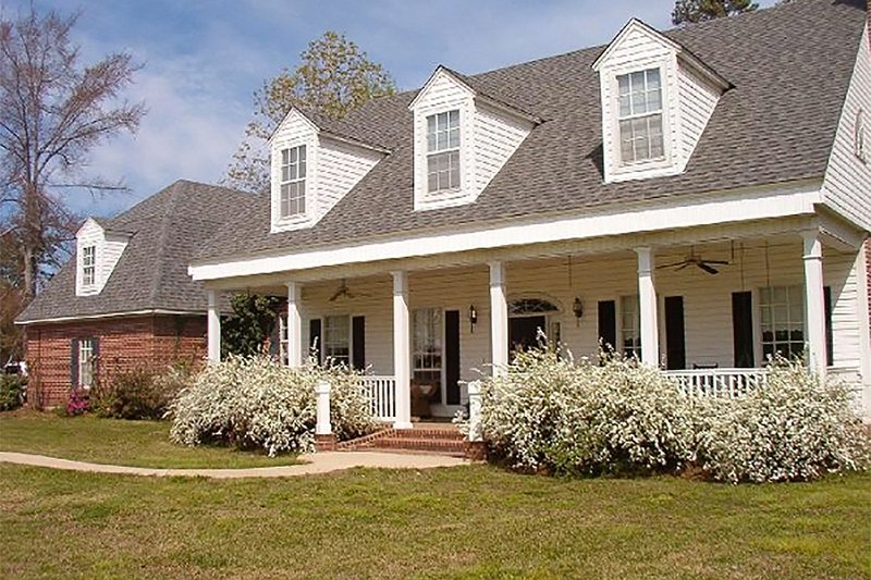 Dream House Plan - Exterior - Front Elevation 4 for Country House Plan #137-151 - 4 bed, 3 bath