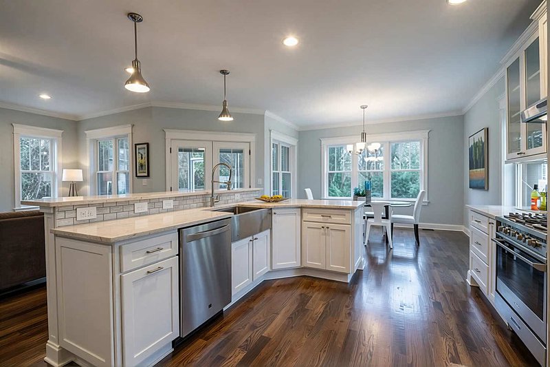 House Plan Design - Interior - Kitchen for Craftsman House Plan #79-358 - 4 bed, 3 bath