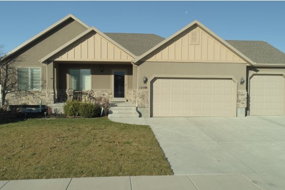 Exterior - Front Elevation 5 for Ranch House Plan #1060-11 - 6 bed, 3.5 bath