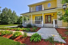 Traditional Style House Plan Beds Baths 2516 Sq Ft Plan  23-556