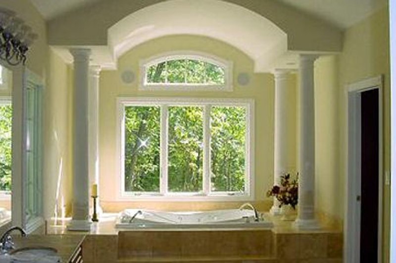 Architectural House Design - Photo 7 for Traditional House Plan #70-555 - 4 bed, 5.5 bath