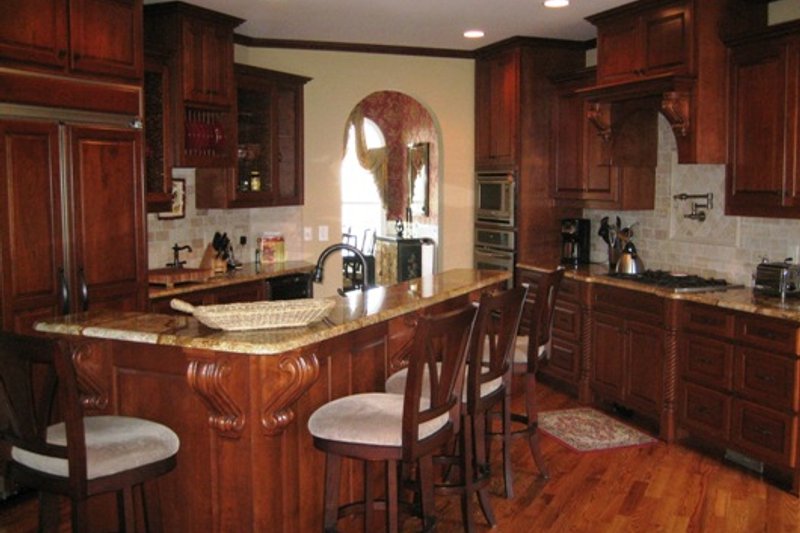 Dream House Plan - Photo 7 for Traditional House Plan #437-53 - 4 bed, 3 bath
