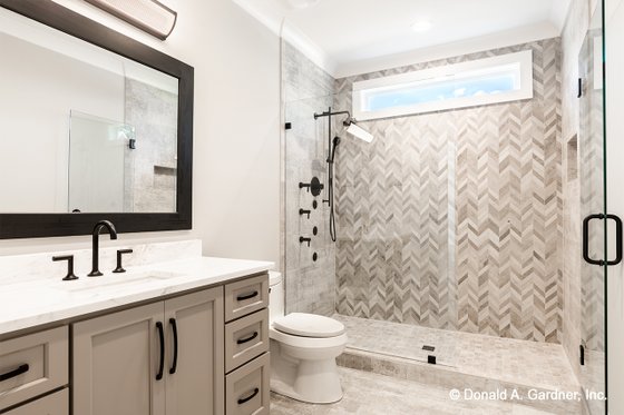 Interior - Bathroom for Craftsman House Plan #929-1040 - 3 bed, 2 bath