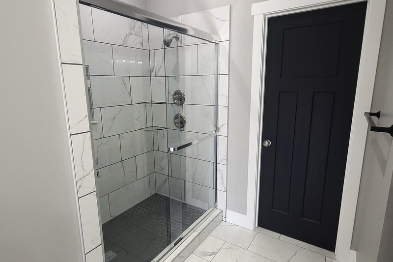 House Blueprint - Interior - Master Bathroom 1 for Traditional House Plan #20-2394 - 4 bed, 3 bath