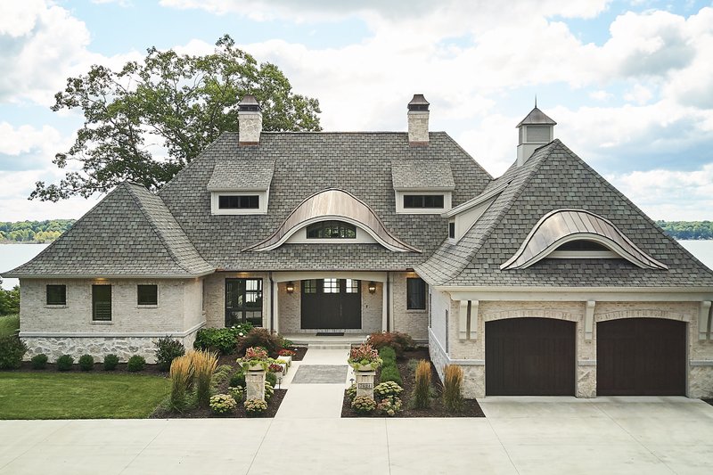 European Style House Plan - 4 Beds 3.5 Baths 3984 Sq/Ft Plan #928-384 Exterior