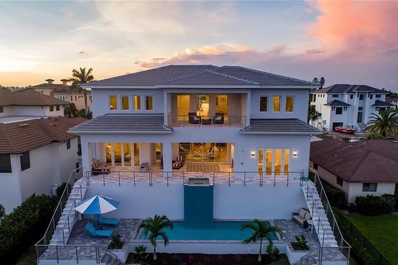 Exterior - Rear Elevation for Beach House Plan #548-54 - 4 bed, 4.5 bath