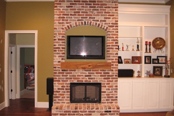 Interior - Family Room for Southern House Plan #430-49 - 4 bed, 2.5 bath