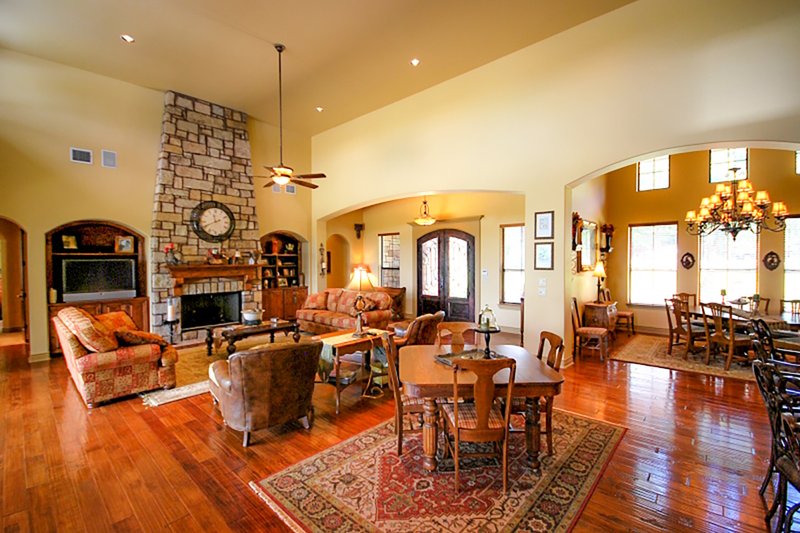 Dream House Plan - Interior - Family Room for Prairie House Plan #80-211 - 4 bed, 4 bath