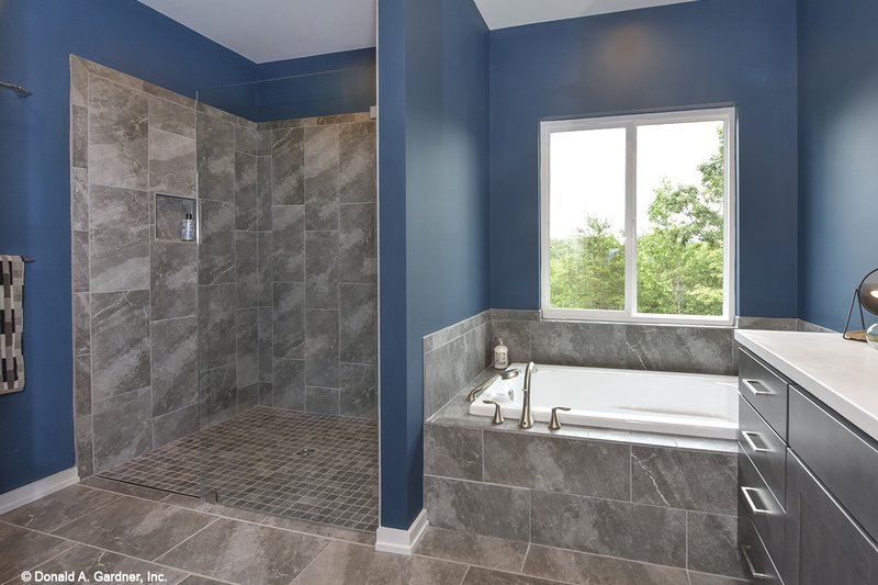 Home Plan - Interior - Master Bathroom for Contemporary House Plan #929-85 - 3 bed, 2 bath