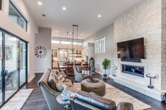 Interior - Family Room for Contemporary House Plan #935-14 - 4 bed, 4 bath