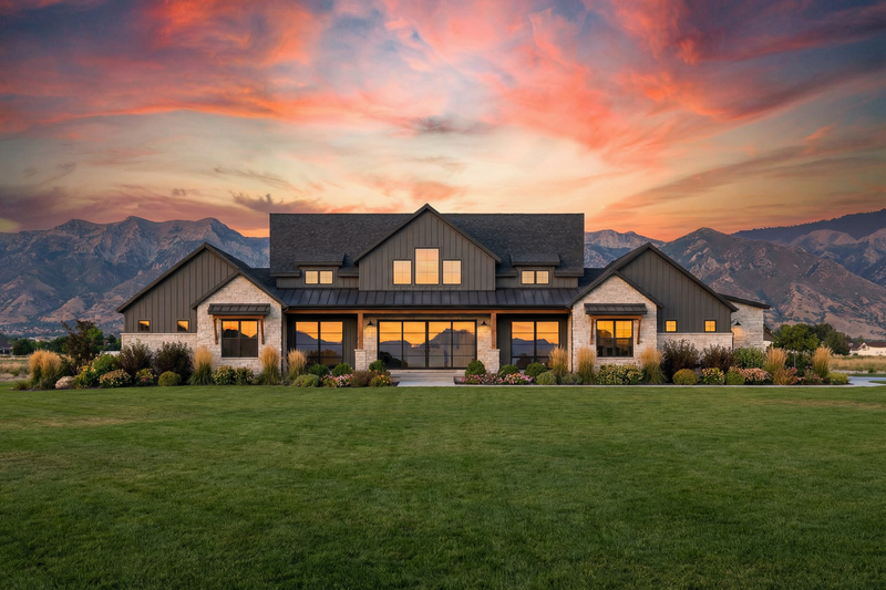 House Design - Exterior - Front Elevation 3 for Farmhouse House Plan #1096-31 - 4 bed, 4.5 bath