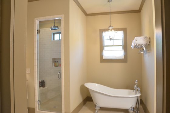 Interior - Master Bathroom for Farmhouse House Plan #54-522 - 3 bed, 3.5 bath