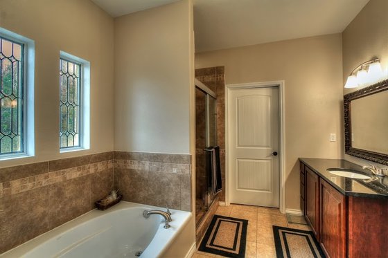 Interior - Master Bathroom for European House Plan #430-42 - 3 bed, 2 bath