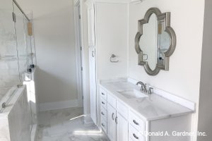 Interior - Master Bathroom for Ranch House Plan #929-1019 - 4 bed, 3 bath