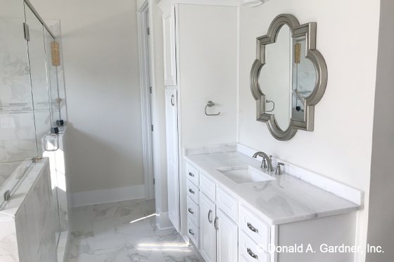 Interior - Master Bathroom for Ranch House Plan #929-1019 - 4 bed, 3 bath