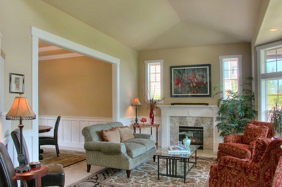 Interior - Family Room for Craftsman House Plan #132-121 - 4 bed, 2.5 bath