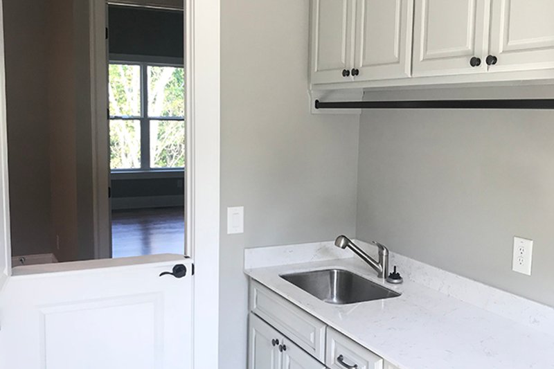 Architectural House Design - Interior - Laundry 2 for Craftsman House Plan #437-94 - 4 bed, 3 bath
