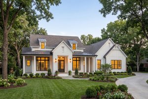 Farmhouse Exterior - Front Elevation Plan #430-418