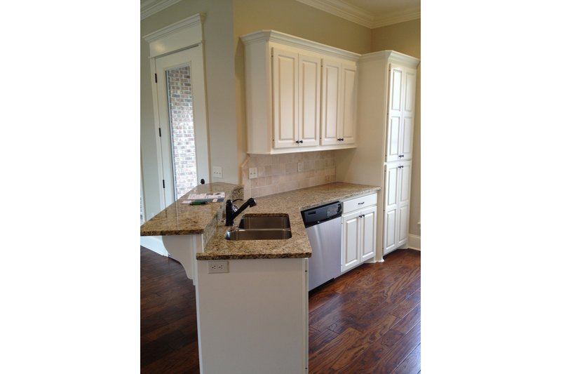 Architectural House Design - Interior - Kitchen for European House Plan #430-98 - 3 bed, 2 bath