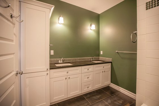 Interior - Bathroom 1 for Ranch House Plan #1070-9 - 4 bed, 2.5 bath