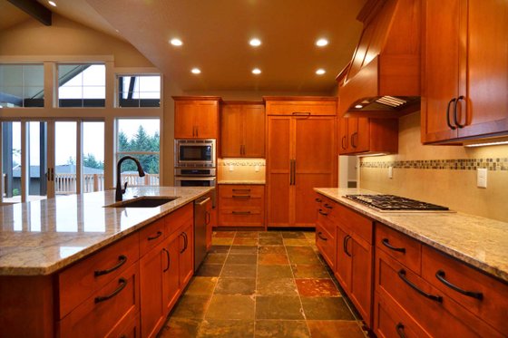 Interior - Kitchen for Craftsman House Plan #124-1024 - 3 bed, 2.5 bath