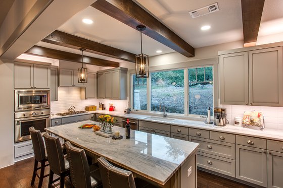 Interior - Kitchen 1 for Craftsman House Plan #935-12 - 3 bed, 2 bath