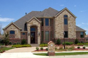 Traditional Exterior - Front Elevation Plan #84-523