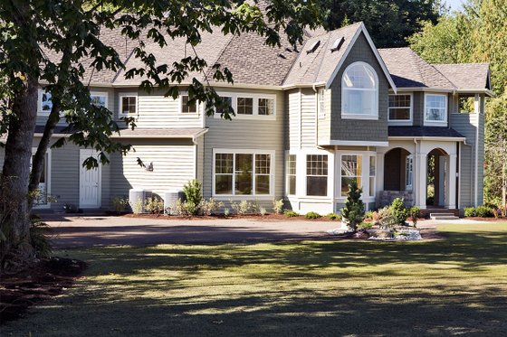 Photo 37 for Craftsman House Plan #132-182 - 5 bed, 5.5 bath