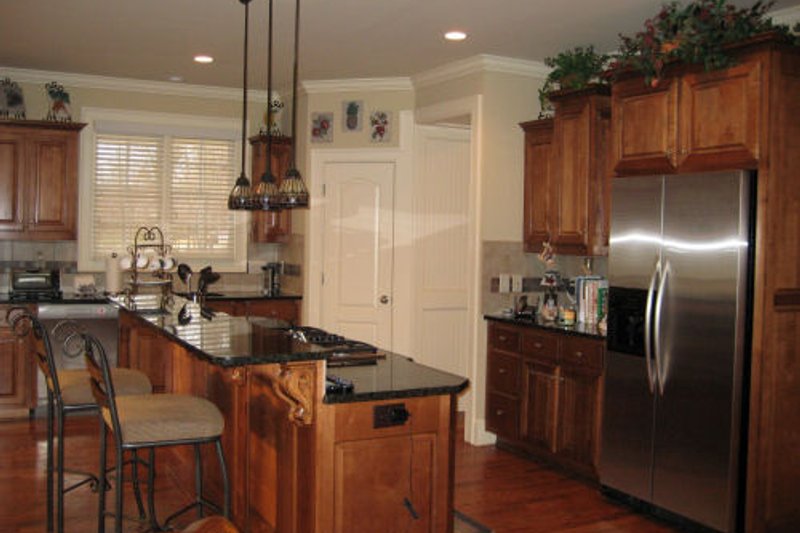 Dream House Plan - Photo 6 for Traditional House Plan #437-45 - 4 bed, 3.5 bath