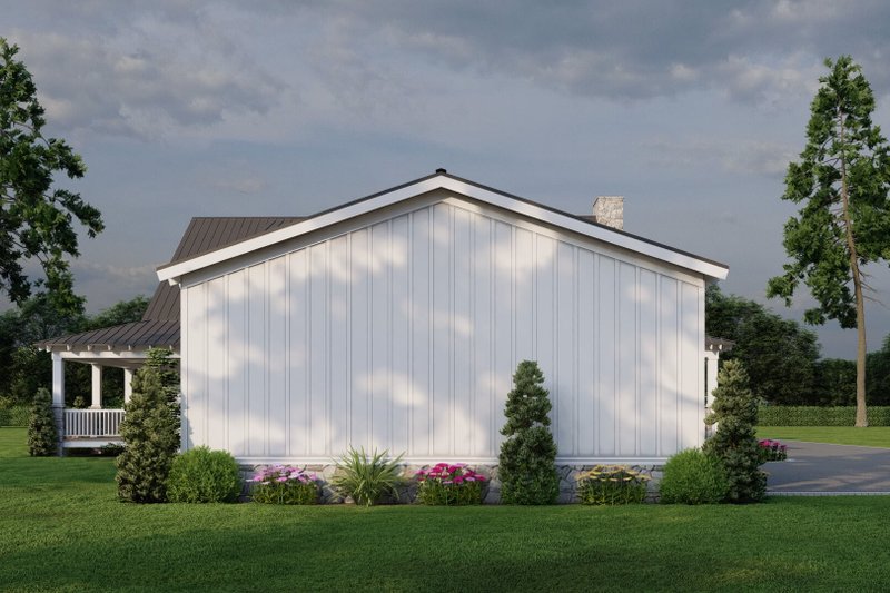 House Plan Design - Exterior - Rear Elevation for Country House Plan #923-30 - 4 bed, 3.5 bath